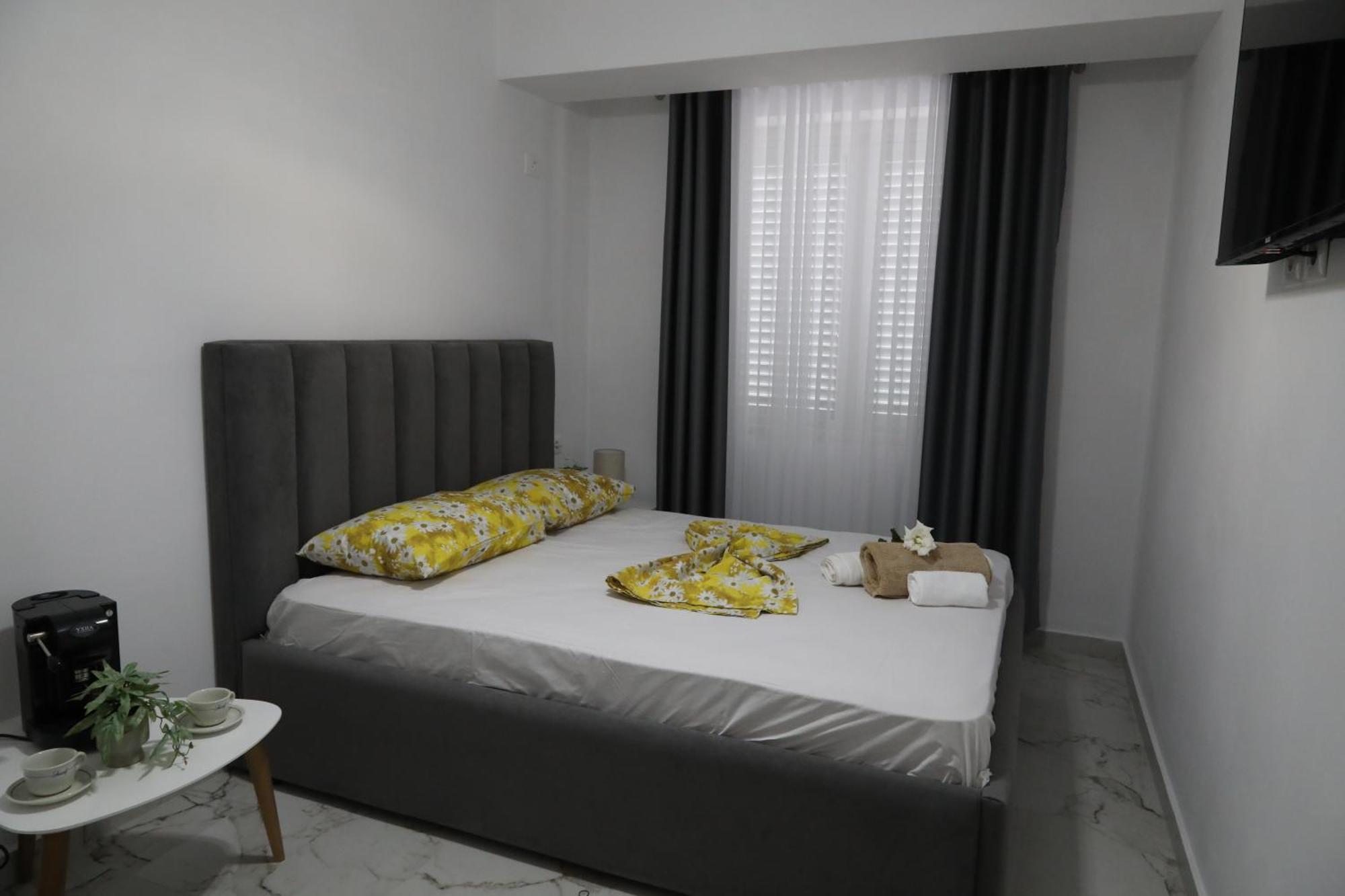 Rozafa Guest Room Center Shkoder Exterior photo