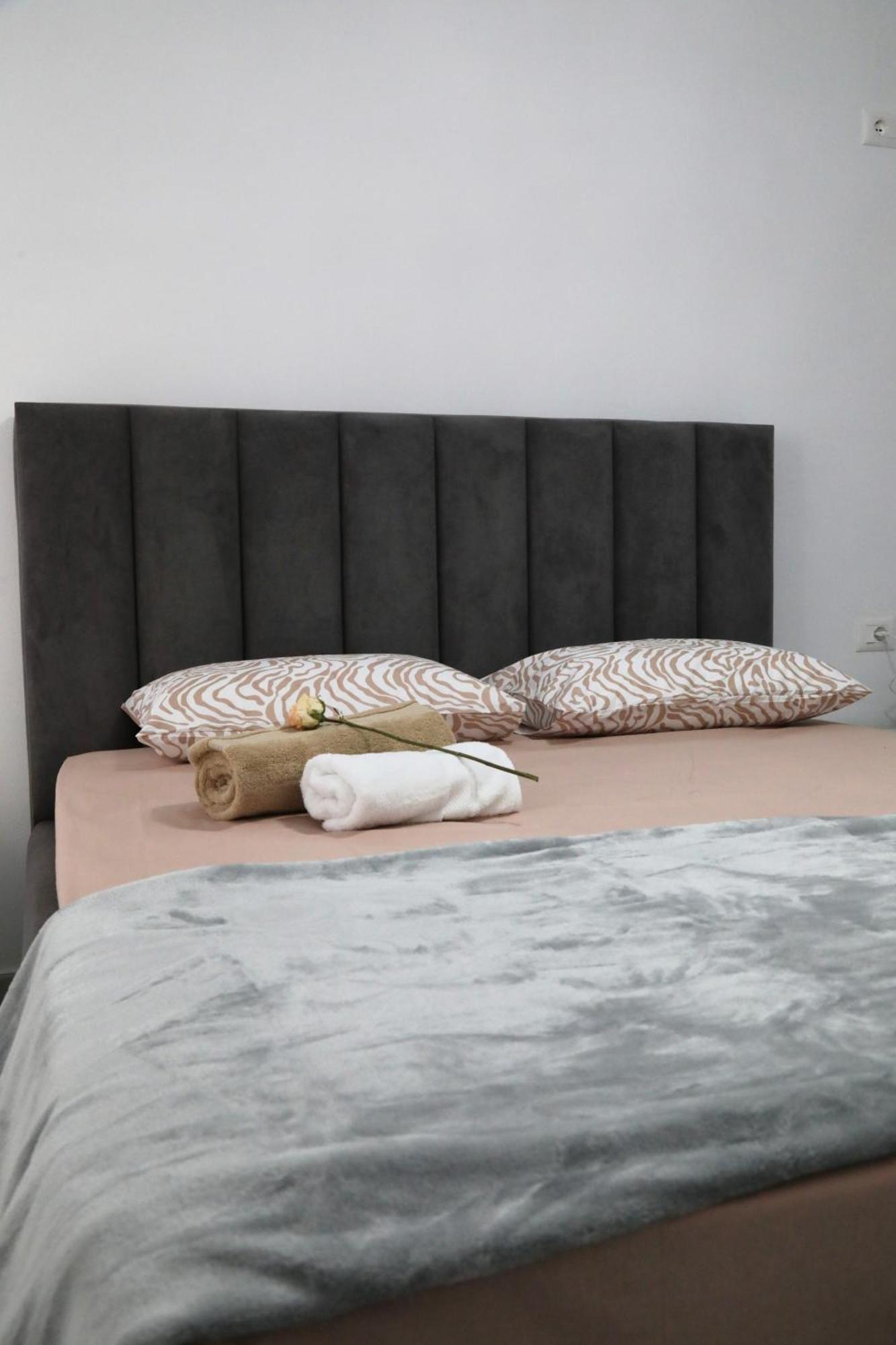 Rozafa Guest Room Center Shkoder Exterior photo